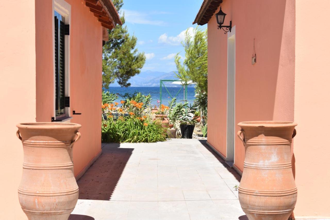 Bouka Beachfront Bungalows Agios Nikolaos  Экстерьер фото