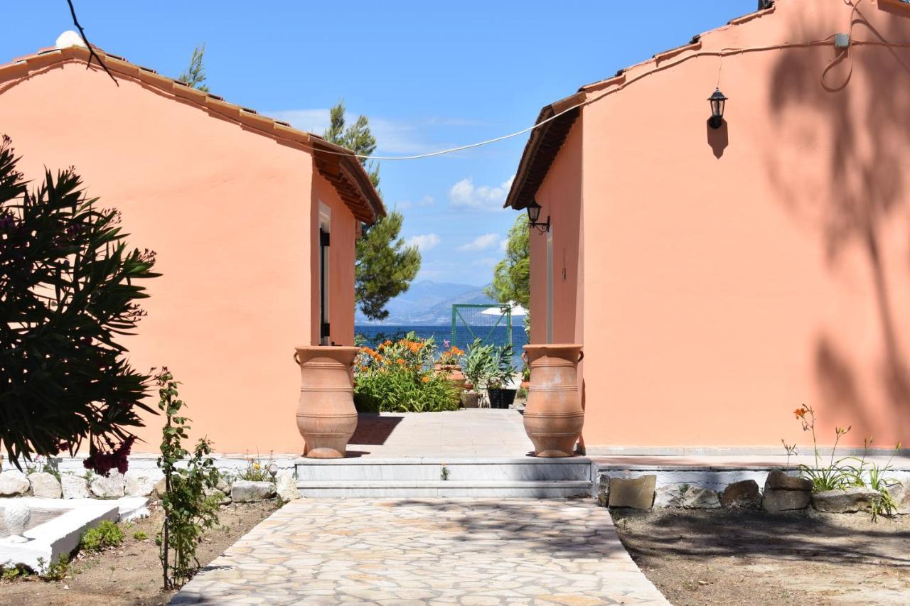 Bouka Beachfront Bungalows Agios Nikolaos  Экстерьер фото